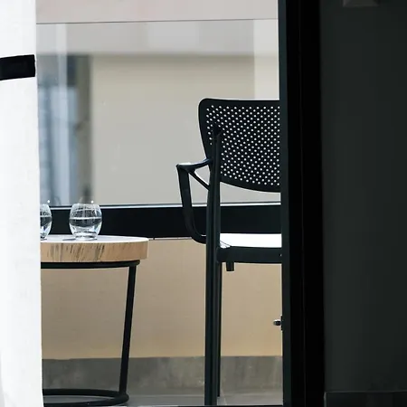 Hotel Chapter 02 Gallery - Ex Gd Gallery *