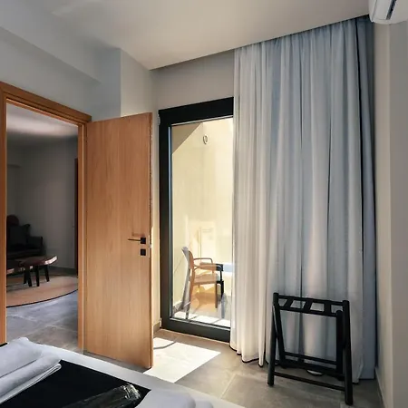 Chapter 02 Gallery - Ex Gd Gallery Hotel *
